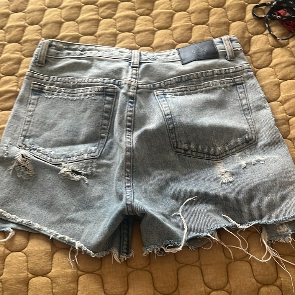 UNIF Distressed Denim Shorts - Picture 4 of 4